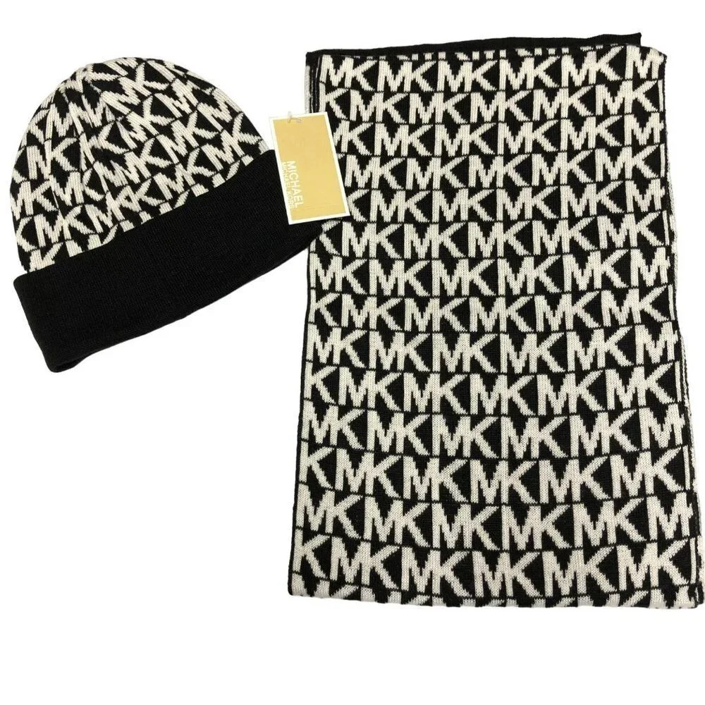 MICHAEL KORS SIGNATURE‎ SETS OF SCARF AND BEANIE HAT NEW IN BOX